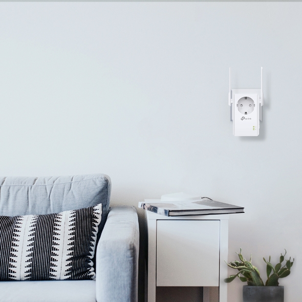 TL-WA860RE, 300Mbps Wi-Fi Range Extender with AC Passthrough