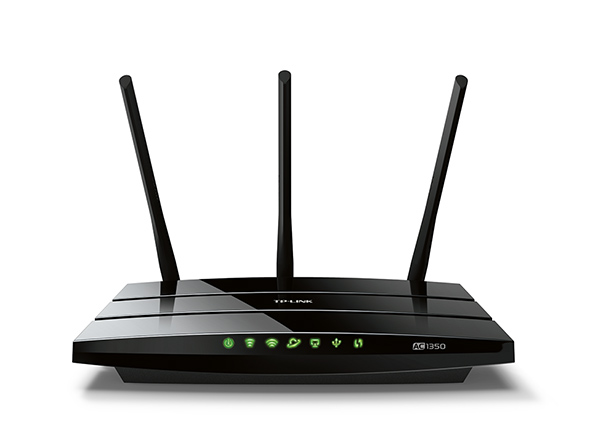 Bezdrátový dvoupásmový router AC1350 1