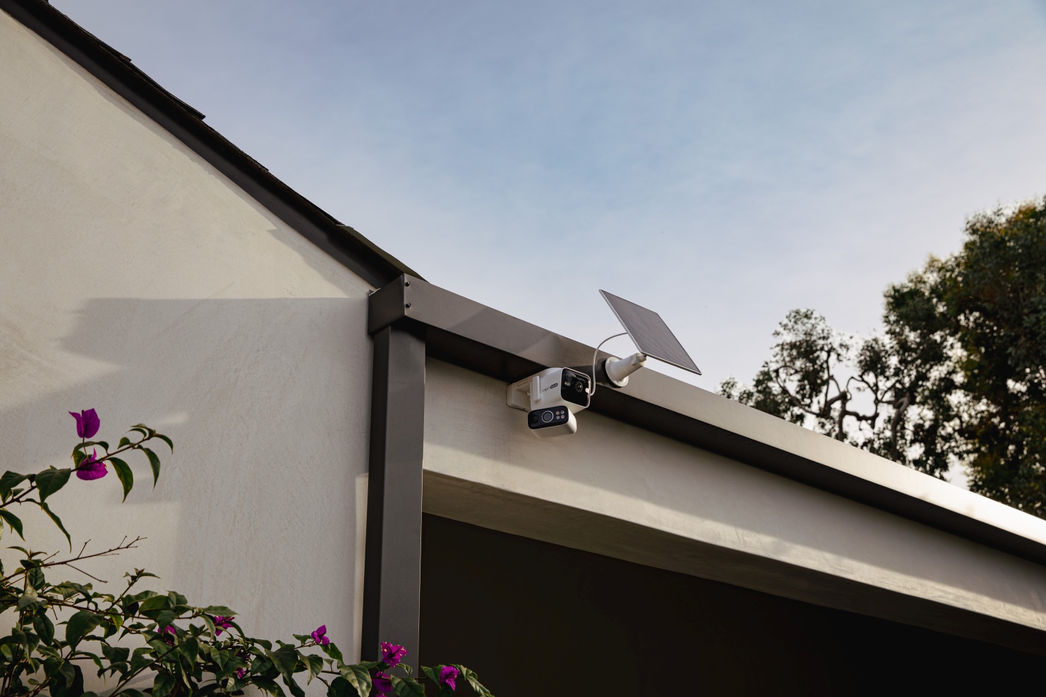 TP-Link представляє Tapo C675D KIT Wi-Fi камеру з двома об’єктивами та сонячною панеллю