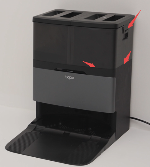 Lid of the dirty water tank.