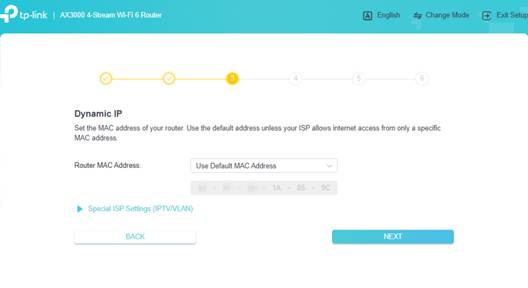 ALT-Text: Screenshot des Auswahlbildschirms für die MAC-Adresse bei Dynamischer IP mit der Option „Standard-MAC-Adresse verwenden“.