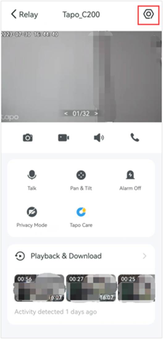 ALT-Text: Live-View-Seite der Tapo-App mit oben rechts hervorgehobenem Einstellungssymbol.