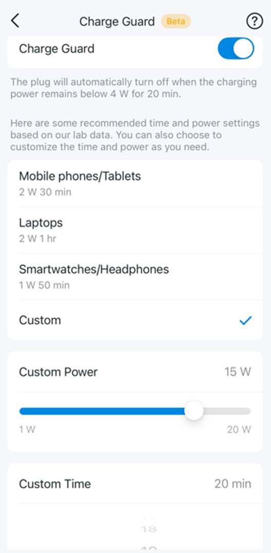 ALT-Text: Screenshot der Charge-Guard-Einstellungen mit drei gerätespezifischen Voreinstellungen und ausgewähltem benutzerdefiniertem Modus mit einer Leistungsschwelle von 15 W und einer Dauer von 20 Minuten.