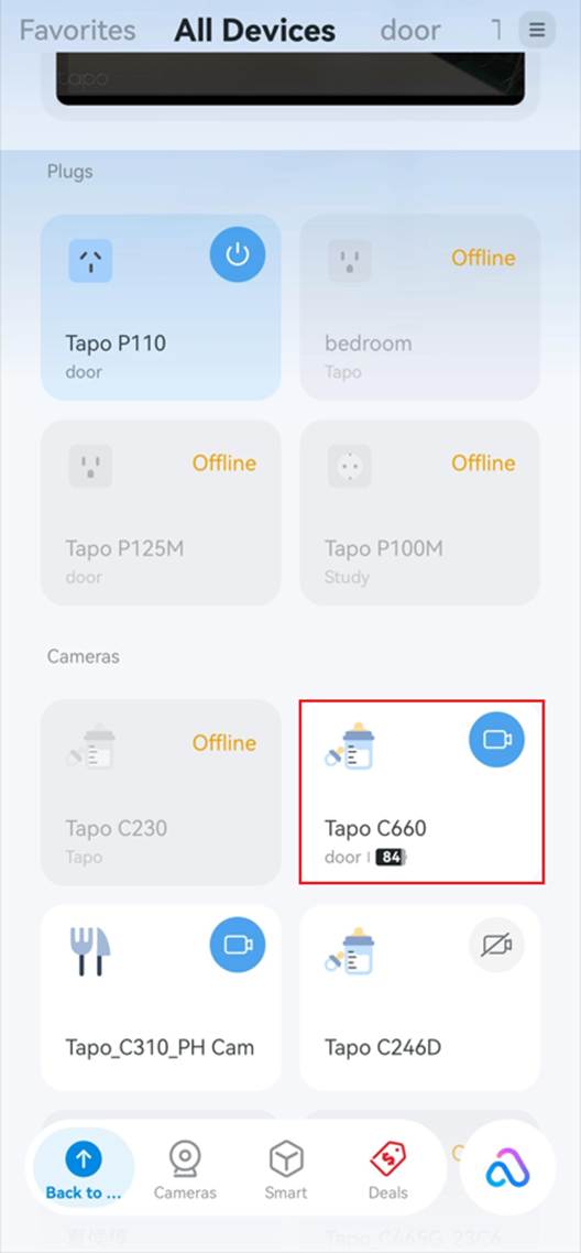 ALT-Text: Tippen Sie auf der Startseite der Tapo-App auf die Gerätekarte der Kamera.
