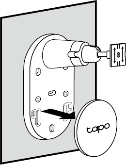 Uma ilustração mostra como remover a tampa decorativa da base.