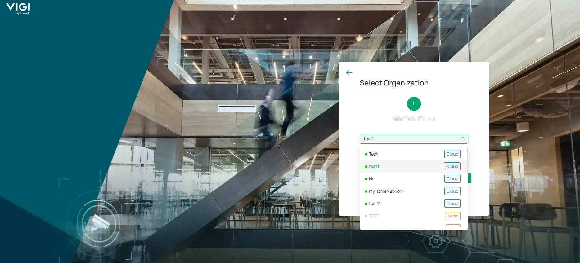 Página de login do VIGI Cloud VMS mostrando a organização selecionada