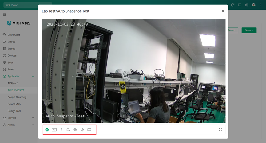Shows the toolbar on the Live View window with options referenced in step 3.