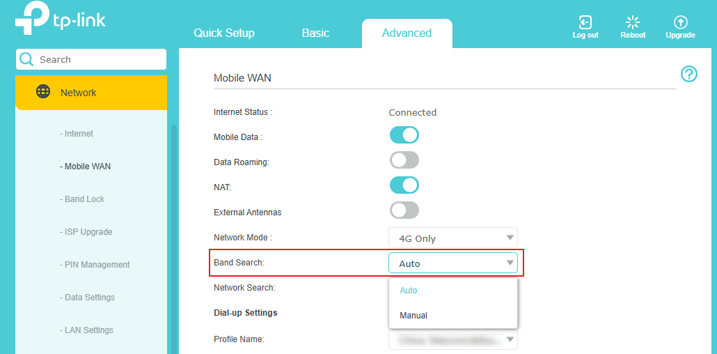 A drag-down list you can choose whether to auto search the available band, or to manually choose the LTE band.