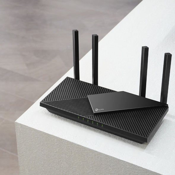 Wielogigabitowy router WiFi 6 AX3000 z portem 2,5G 4