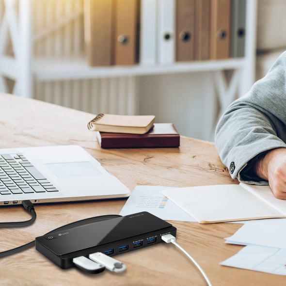 USB 3.0 7-Port Hub 2