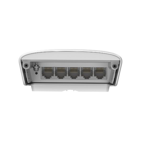 Omada Access 5-Port Gigabit Switch with 1-Port PoE++ in and 4-Port PoE+ out