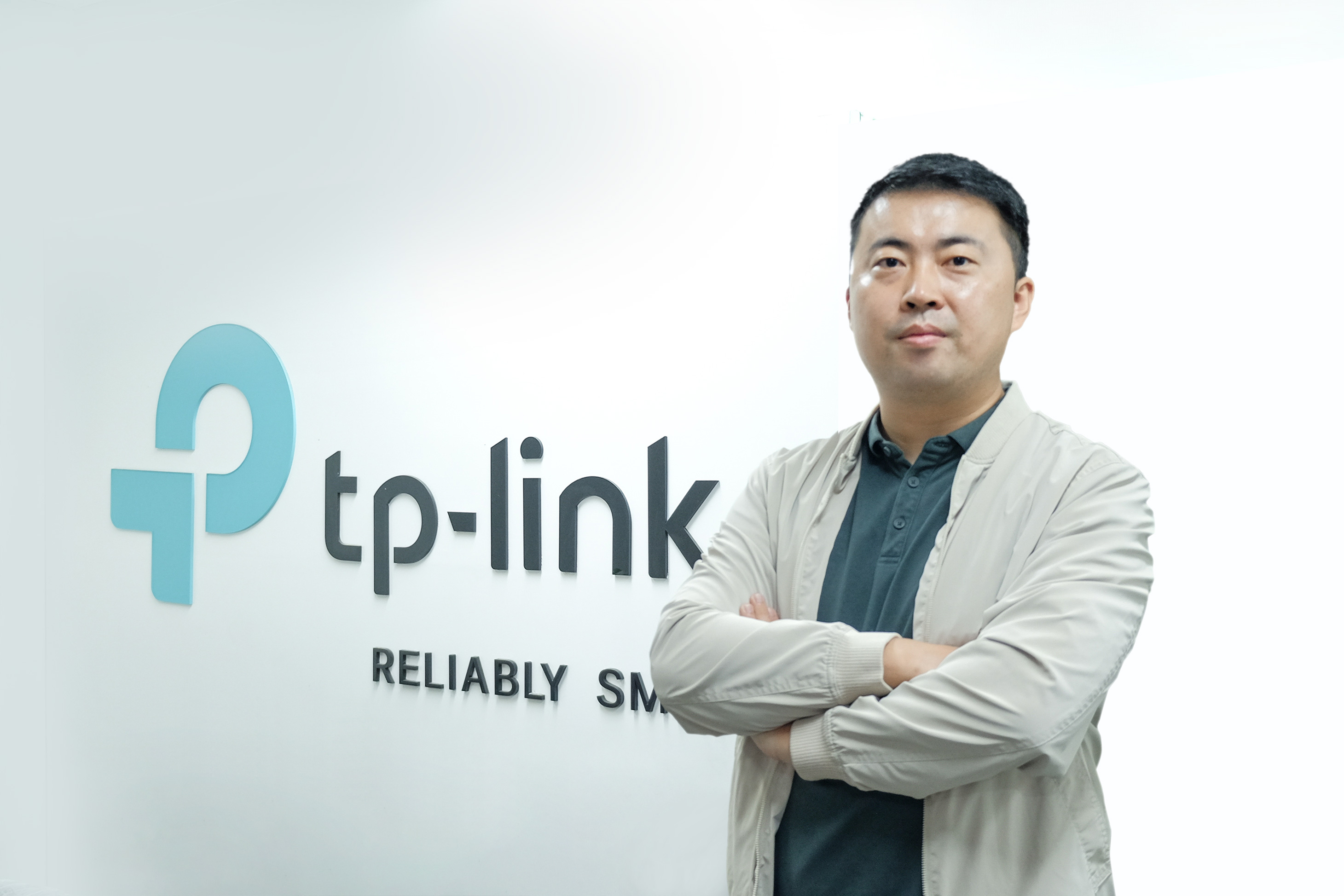 Orlando Ma, CEO TP-Link Indonesia di kantor