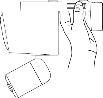 Displays how to press both latchers to detach the camera from the bracket